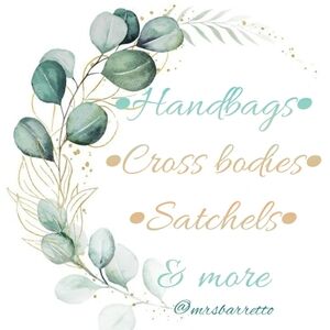 👛👜 ℍ𝕒𝕟𝕕 𝕓𝕒𝕘𝕤 & ℙ𝕦𝕣𝕤𝕖𝕤 👝🛍